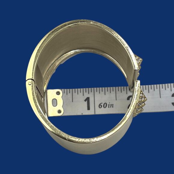 Victoria's Secret Scandalous Bracelet Gold Tone Clamper Cuff Rhinestone Wide - Picture 7 of 9